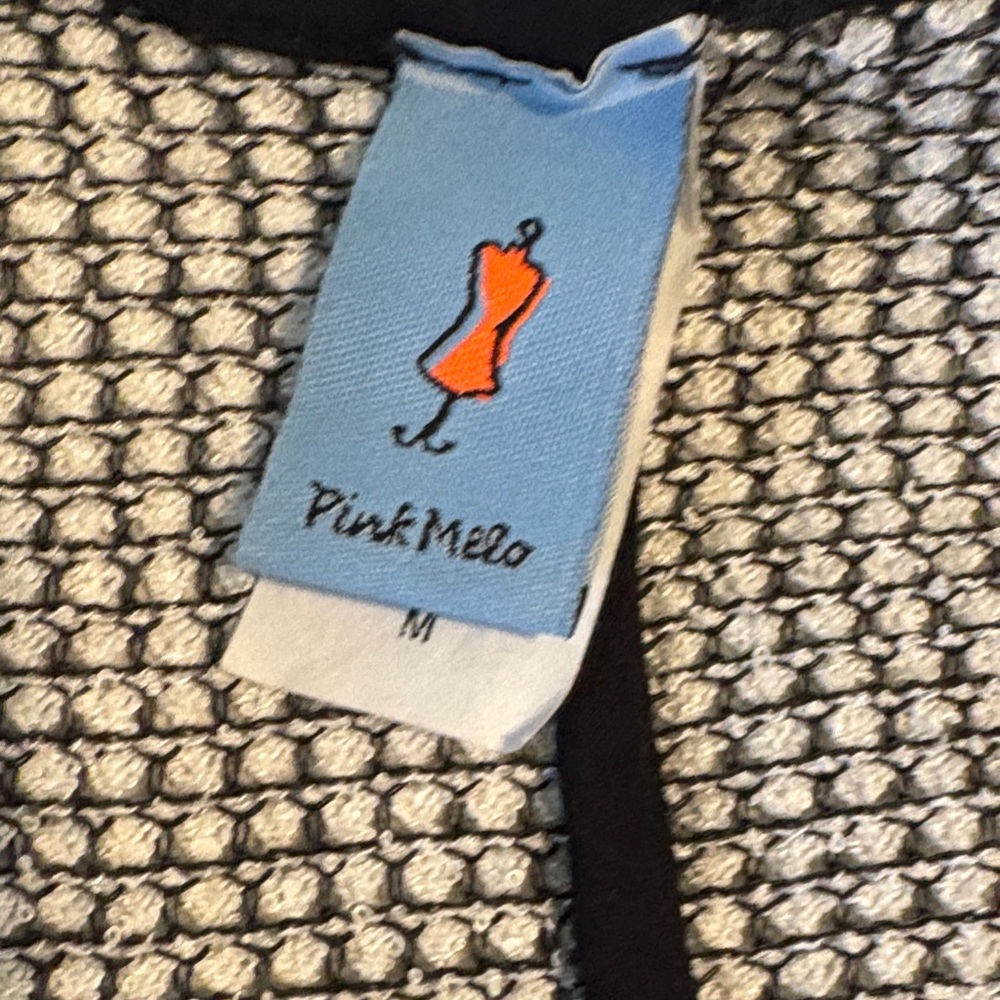 Chic Black and White Women's Cardigan - Picture 3 of 3